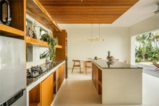 Villa KOMOREBI - Modern & Luxury 3BR - Central Canggu Beach - Canggu - 4