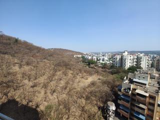 Hillside Lakeview stay near Baner - Pune - 2