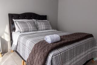 Habitación Privada en Kzona, Cerca al aeropuerto, Ideal para Escalas y Trámites - 4