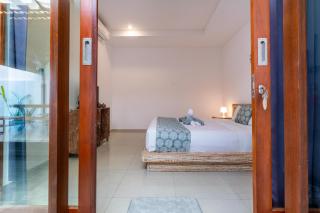 Private Suite in Tropical Pool Villa - Seminyak - 2