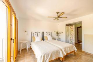 Casa del Pino by Rosas Cantares - 4