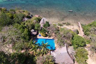Green Deluxe Cottage - Shimoni - 3