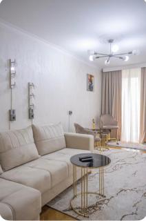 Cosy Sea View Apartment with Balcony near to Nizami Street - 6