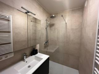Spacious newly built apartment with two bedrooms and a large terrace T12 - Oostende - 2
