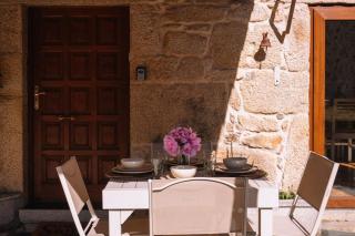 O Lar do Bispo by CABANA Rentals - 2