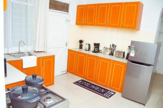 Lp Furnished Apartments, Milimani, Kisumu, Kenya- 2Bedroom, Secure Neighborhood, Free Parking, Fast WiFi - Kisumu - 2