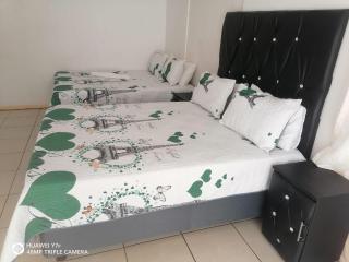 Oasis Paradise Guest House - Mahikeng - 3