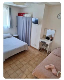 Chambres au 1er étage d'une villa - Ponteilla - 6