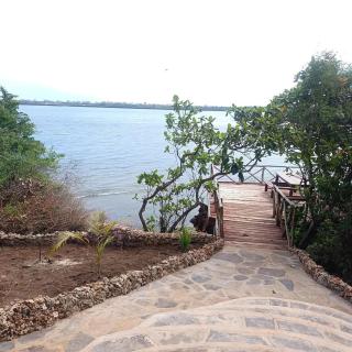 Green Deluxe Cottage - Shimoni - 1
