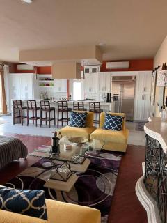 Luxurious Mountain Ranch Retreat - Rio Verde - 3