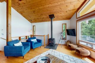 Waterfront Retreat at Church Point - 4