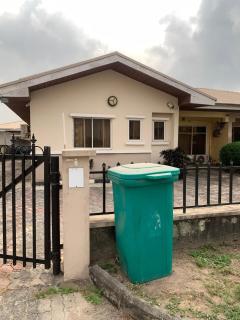 Family friendly 2 bedroom apartment in Lekki - Lekki - 0