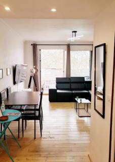 Suite from 1 to 6 - Bathtubs in rooms - Air conditioned résidential appartement - Self-arrival - Wifi - Netflix Disney - Kitchen - Laundry - Parking - Avignon - 2