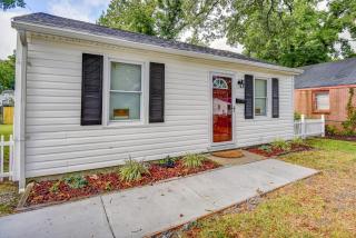 Hampton Vacation Rental Central Location, Patio - Hampton - 0
