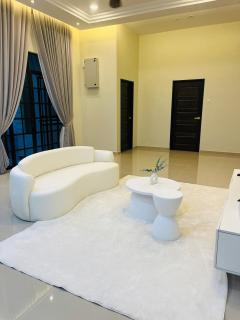 Husna WhiteStay - Bukit Payong - 5