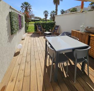 LE COSY VERDE Résidence Les Goélettes Appartement avec terrasse - Clim - Wifi - parking - Piscine - Front de mer - 2 Vélos à disposition - 9