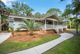 Inviting 3-Bed, 3-Bath Home offers perfect blend of comfort and coastal charm - Fripp Island - 0