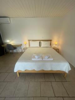 Cap Sounion Seafront Apartment - Adults Only - Kap Sounion - 9