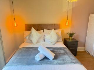 A4-1st Floor 3 bed flat near Elephant and Castle - London - 1