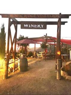 Rustic Ridge Vineyards Cottage - Jamul - 9