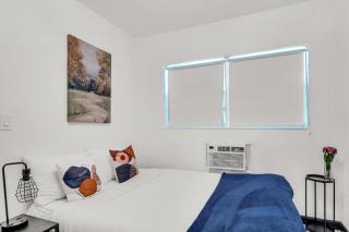 Relaxed Vibe | Near Beach | Parking & Fast Wi-Fi - Dania Beach - 8