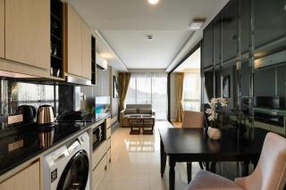 NEWLY RENOVATED apart in Mida Grande Resort by Phuket Sabay Rent - Surin Beachfront, Expansive Terrace and Pools - Ban Lum Fuang - 5