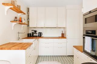 DINBNB Home l Historic 4BR House l 2 Free Parking l Balcony&Terrace - Bergen - 8