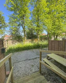 Stylish 5BR Townhouse - 4