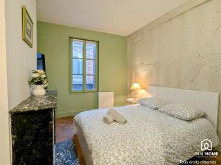 Le Bourgogne - Chambres privées cosy et rénovées avec douche - Centre historique - Orléans - 0