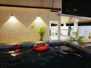 Zuluk Luxury Pool Villa with Swimming Pool - 8
