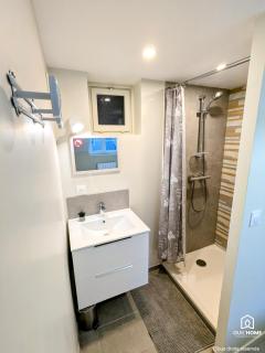 Le Bourgogne - Chambres privées cosy et rénovées avec douche - Centre historique - Orléans - 4