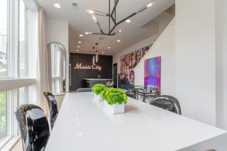 The Grand Nash Life by Stay Local Nashville - 4