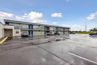 Relax inn by OYO Greeneville Near Hwy US-321 - Greeneville - 8