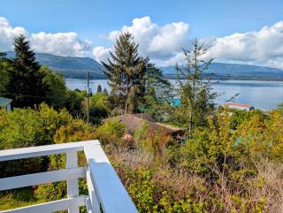 Cliff Haven on the Bay - Alert Bay - 1