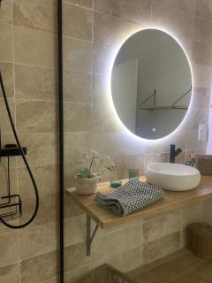 LE REFUGE DE LA BAIE -  - 1