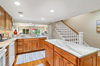 3 Story Condo - Bonus Room Upstairs - 3