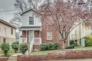 The Jackson Cottage by Stay Local Nashville - 5