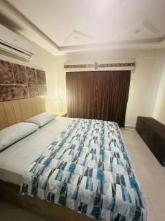 Apartment in Bahria Town Grand heights 8 Lahore - Lahore - 8