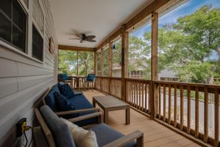 Sandy Toes Bungalow - Oak Island - 6
