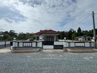 Pelandang Homestay Dungun - Kampong Nibong - 0