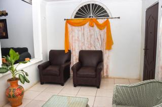 Oceanfront Family Villa - Black River - 4
