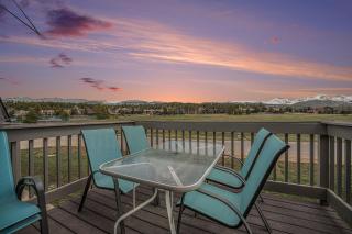 Mountain Townhouse W Balcony & Pool - 8