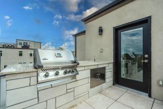 The Overlook Luxury Rooftop Retreat by Broadmoor - 5