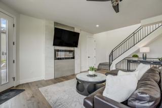 The Overlook Luxury Rooftop Retreat by Broadmoor - 1