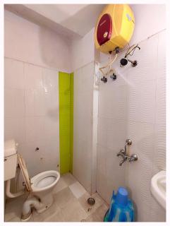 Near Mahakal Temple Hotel # PRA-KASH ! Ujjain, Fully Air conditioned Rooms Prime Location wifi- Lift and PARKING,Facilities, BEST HOTEL IN UJJAIN - Ujjain - 1