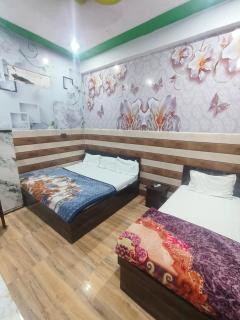 K D Dham Hotel - Near Prem Mandir - 5