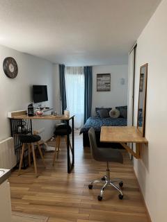 Charming studio in La Défense with free parking - Courbevoie - 8