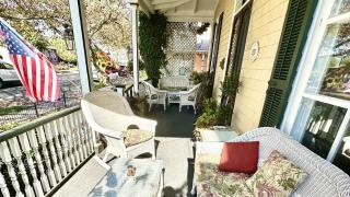 Lillys Butterscotch Cottage-5 Bdrm W-Bonus Loft!! - Cape May - 1