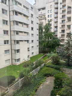 Charming studio in La Défense with free parking - Courbevoie - 3
