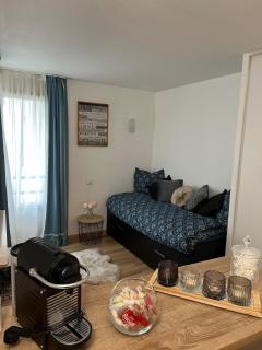Charming studio in La Défense with free parking - Courbevoie - 9